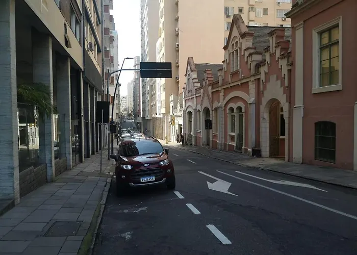 Ensolarado E Espacoso Quarto/sala No Coracao De Poa Apartamento *