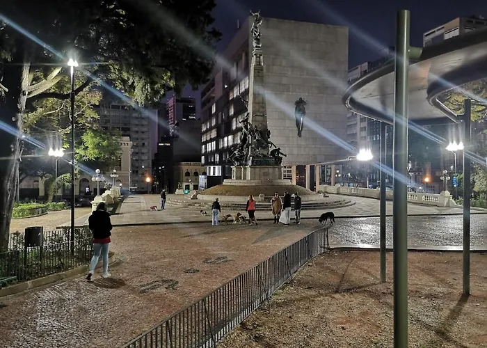 Apartamento Ensolarado E Espacoso Quarto/sala No Coracao De Poa Porto Alegre
